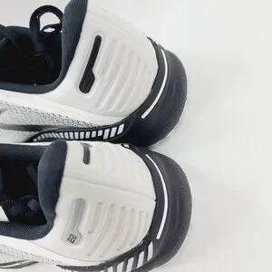 Brooks | Shoes | Brooks Mens White Black Adrenaline Gts 22  display picture 3